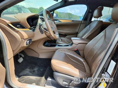 Zdjęcie 7 z 13 samochodu: 2016 LINCOLN MKC RESERVE VIN:5LMTJ3DH8GUJ11211 - miniatura