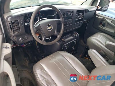 Zdjęcie 8 z 12 samochodu: 2014 CHEVROLET EXPRESS G1500 VIN:1GCSHAF4XE1201469 - miniatura