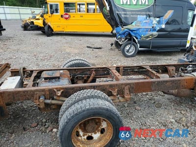 Zdjęcie 10 z 13 samochodu: 2012 ISUZU NPR HD VIN:54DC4W1B1CS803344 - miniatura