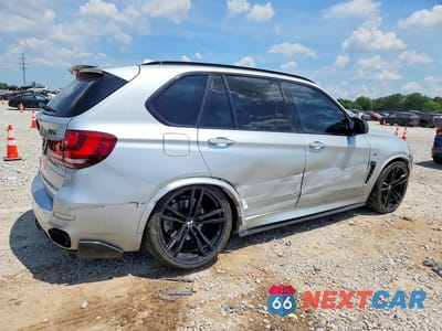 Trzecie zdjęcie samochodu z tyłu: 2016 BMW X5 XDRIVE50I VIN:5UXKR6C59G0J81620 - miniatura