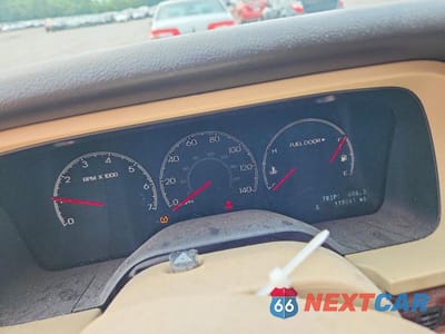 Zdjęcie 9 z 13 samochodu: 2005 LINCOLN AVIATOR VIN:5LMEU88HX5ZJ05109 - miniatura