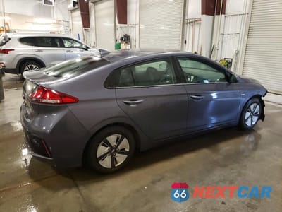 Trzecie zdjęcie samochodu z tyłu: 2019 HYUNDAI IONIQ BLUE VIN:KMHC65LC8KU129366 - miniatura