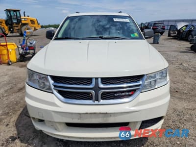 Piąte zdjęcie samochodu w środku: 2018 DODGE JOURNEY SE VIN:3C4PDCAB4JT310273 - miniatura
