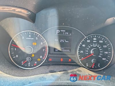 Zdjęcie 9 z 13 samochodu: 2017 KIA FORTE LX VIN:3KPFK4A71HE071508 - miniatura