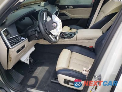 Zdjęcie 7 z 13 samochodu: 2021 BMW X7 ALPINA XB7 VIN:5UXCX6C13M9F71226 - miniatura