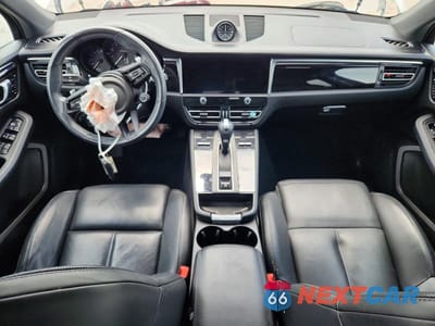 Zdjęcie 8 z 13 samochodu: 2024 PORSCHE MACAN BASE VIN:WP1AA2A50RLB04473 - miniatura