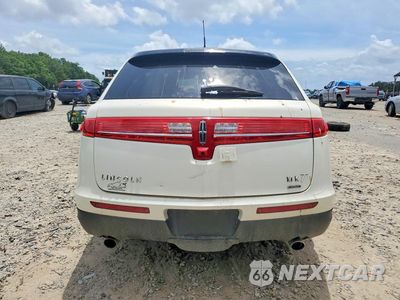 Zdjęcie 6 z 13 samochodu: 2013 LINCOLN MKT VIN:2LMHJ5ATXDBL55297 - miniatura