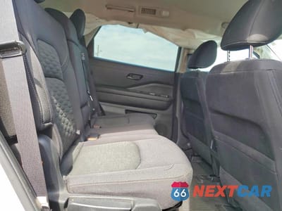 Zdjęcie 11 z 14 samochodu: 2023 NISSAN PATHFINDER SV VIN:5N1DR3BC9PC277184 - miniatura