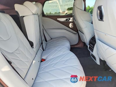 Zdjęcie 11 z 13 samochodu: 2023 BMW XM VIN:5YM23CS03P9R79038 - miniatura