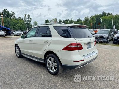 Trzecie zdjęcie samochodu z tyłu: 2012 MERCEDES-BENZ ML 350 4MATIC VIN:4JGDA5HB4CA053991 - miniatura