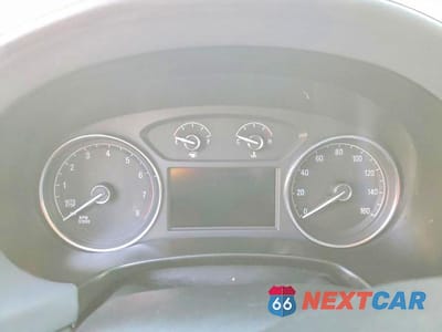Zdjęcie 9 z 12 samochodu: 2018 BUICK ENCLAVE ESSENCE VIN:5GAERBKW5JJ122102 - miniatura