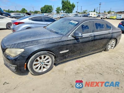 2015 BMW 740 I WBAYA6C5XFD827027 - główne zdjęcie licytacji z USA - miniatura
