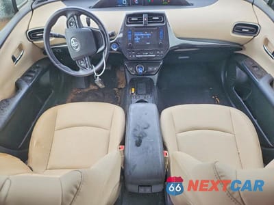 Zdjęcie 8 z 12 samochodu: 2019 TOYOTA PRIUS XLE AWD-E VIN:JTDL9RFU8K3012478 - miniatura