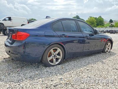 Trzecie zdjęcie samochodu z tyłu: 2013 BMW 328 XI SULEV VIN:WBA3B5C51DF598465 - miniatura