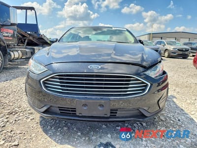 Piąte zdjęcie samochodu w środku: 2020 FORD FUSION SE VIN:3FA6P0HD8LR264719 - miniatura