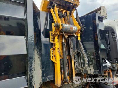 Zdjęcie 11 z 13 samochodu: 2022 ISUZU NPR DUMP TRUCK VIN:54DE5W1L4NSR00491 - miniatura