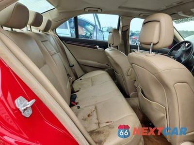 Zdjęcie 10 z 12 samochodu: 2011 MERCEDES-BENZ C 300 VIN:WDDGF5EB2BF647056 - miniatura