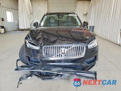 Piąte zdjęcie samochodu w środku: 2024 VOLVO XC90 PLUS VIN:YV4L12PE3R1228327 - miniatura