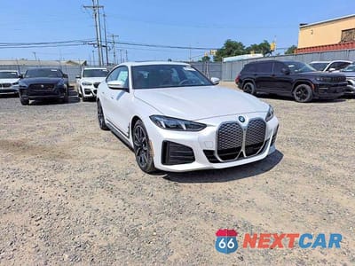 Trzecie zdjęcie samochodu z tyłu: 2026 BMW I4 XDRIVE 40 VIN:WBY43HD02TFW29955 - miniatura