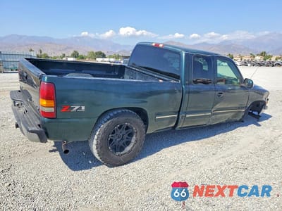 Trzecie zdjęcie samochodu z tyłu: 2001 CHEVROLET SILVERADO K1500 VIN:1GCEK19T21E150652 - miniatura