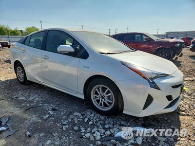 Czwarte zdjęcie samochodu z boku: 2016 TOYOTA PRIUS THREE VIN:JTDKARFU3G3027092 - miniatura