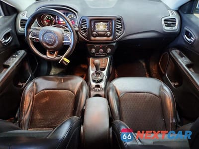 Zdjęcie 8 z 13 samochodu: 2018 JEEP COMPASS LATITUDE VIN:3C4NJDBBXJT454799 - miniatura