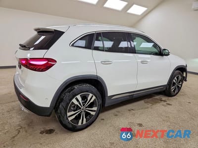 Trzecie zdjęcie samochodu z tyłu: 2025 MERCEDES-BENZ GLA 250 VIN:W1N4N4GB6SJ639071 - miniatura
