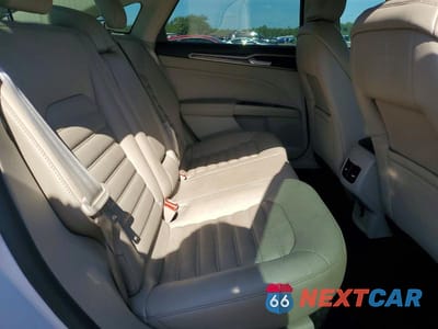 Zdjęcie 10 z 13 samochodu: 2019 FORD FUSION SEL VIN:3FA6P0CD8KR127995 - miniatura