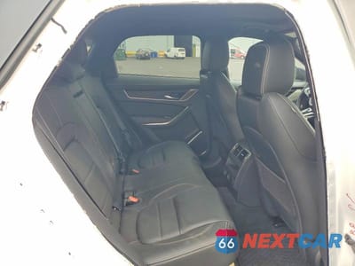 Zdjęcie 10 z 12 samochodu: 2025 JAGUAR F-PACE R-DYNAMIC S VIN:SADCT2EX2SA747557 - miniatura