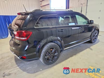 Trzecie zdjęcie samochodu z tyłu: 2020 DODGE JOURNEY CROSSROAD VIN:3C4PDCGB6LT263919 - miniatura