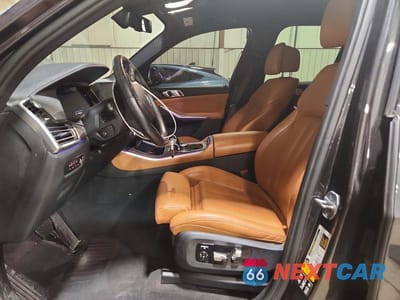 Zdjęcie 7 z 13 samochodu: 2022 BMW X5 XDRIVE40I VIN:5UXCR6C08N9M67251 - miniatura