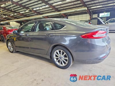 Drugie zdjęcie samochodu z przodu: 2017 FORD FUSION SE VIN:3FA6P0H71HR136632 - miniatura