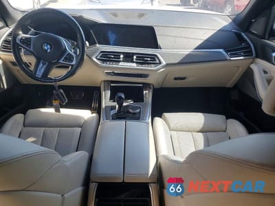 Zdjęcie 8 z 12 samochodu: 2022 BMW X5 M50I VIN:5UXJU4C08N9J65274 - miniatura
