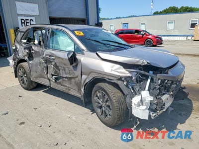 Czwarte zdjęcie samochodu z boku: 2026 TOYOTA RAV4 XLE PREMIUM VIN:2T36CRAV0TC002221 - miniatura