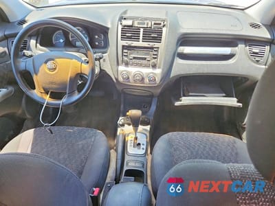 Zdjęcie 8 z 13 samochodu: 2006 KIA SPORTAGE LX VIN:KNDJF723667272149 - miniatura