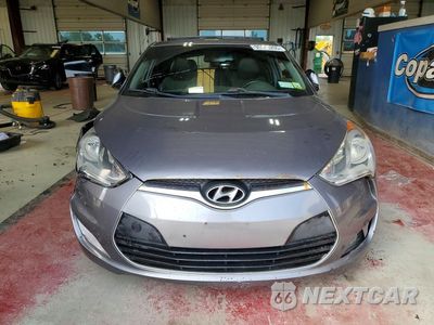 Piąte zdjęcie samochodu w środku: 2012 HYUNDAI VELOSTER BASE VIN:KMHTC6AD4CU082882 - miniatura