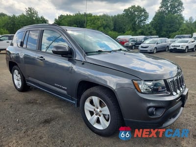 Czwarte zdjęcie samochodu z boku: 2017 JEEP COMPASS LATITUDE VIN:1C4NJDEB5HD210277 - miniatura