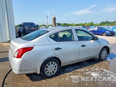 Trzecie zdjęcie samochodu z tyłu: 2017 NISSAN VERSA 1.6 S VIN:3N1CN7AP1HL884437 - miniatura