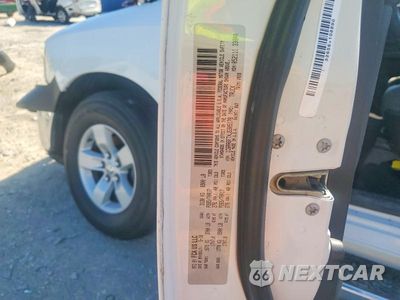 Zdjęcie 13 z 13 samochodu: 2018 RAM 1500 ST VIN:1C6RR6FTXJS305178 - miniatura