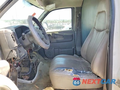 Zdjęcie 7 z 13 samochodu: 2006 CHEVROLET EXPRESS G1500 VIN:1GCFG15XX61271331 - miniatura