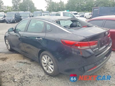 Drugie zdjęcie samochodu z przodu: 2018 KIA OPTIMA S VIN:5XXGT4L31JG218452 - miniatura