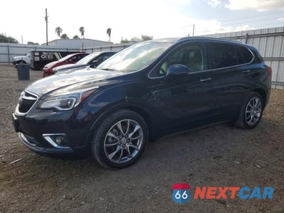 2020 BUICK ENVISION ESSENCE LRBFXCSA9LD115625 - główne zdjęcie licytacji z USA - miniatura