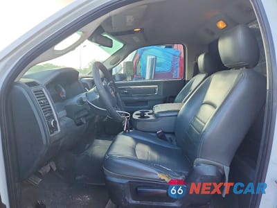 Zdjęcie 7 z 12 samochodu: 2016 RAM 5500 VIN:3C7WRNBL4GG131624 - miniatura