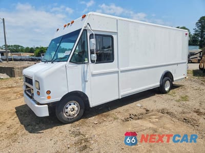 2000 FORD F-59 1FCJE39L4YHA52569 - główne zdjęcie licytacji z USA - miniatura