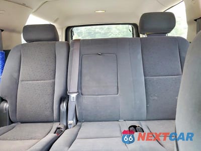 Zdjęcie 10 z 13 samochodu: 2008 CHEVROLET SUBURBAN K1500 LS VIN:1GNFK163X8J246000 - miniatura