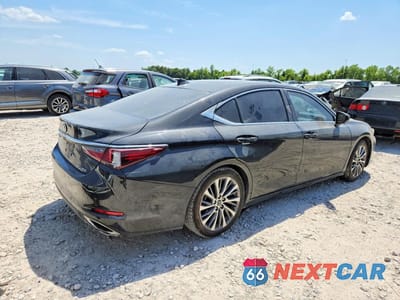 Trzecie zdjęcie samochodu z tyłu: 2019 LEXUS ES 350 VIN:58ABZ1B18KU016425 - miniatura