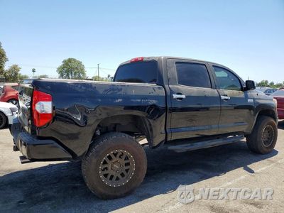 Trzecie zdjęcie samochodu z tyłu: 2018 TOYOTA TUNDRA PLATINUM VIN:5TFAY5F11JX742636 - miniatura