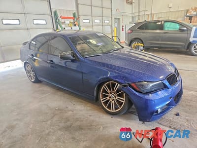 Czwarte zdjęcie samochodu z boku: 2011 BMW 328 I VIN:WBAPH7C50BE682906 - miniatura
