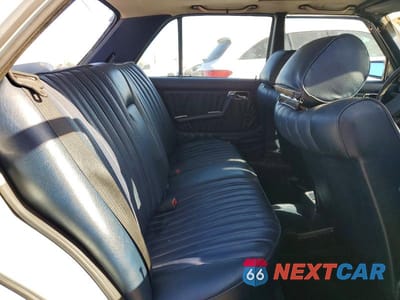 Zdjęcie 10 z 12 samochodu: 1984 MERCEDES-BENZ 300 DT VIN:WDBAB33A3EA019758 - miniatura