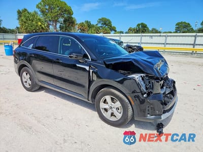 Czwarte zdjęcie samochodu z boku: 2026 KIA SORENTO LX VIN:5XYRG4JC1TG408346 - miniatura